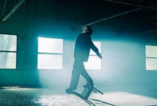 '태풍상사' 이준호, 안전화 완판 총력전! 의자 퍼포먼스 완벽 소화