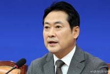 장동혁 "6채 합쳐 8억5천"...민주당 "구로 아파트 1채가 7억"