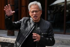 'AI 큰손' 젠슨 황, 경주서 이재용·최태원 만난다…'빅딜' 낭보 들릴까