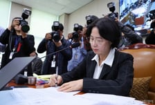 추미애 "범죄자가 특검 흔든다...'이종호 접촉' 한문혁 검사 안 넘어가"