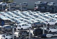 트럼프 이후 투자 줄취소…미국 '전기차 경쟁' 중국에 더 밀린다