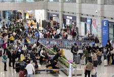 "아이돌 항공편 정보, 1000원에 거래"…인천공항 사장 "있을 수 없는 일"