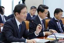 이찬진 금감원장 "새마을금고 3분의1 통폐합 해야…심각한 위험"