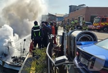 인천 화수부두서 꽃게잡이 어선 화재…인명피해 없어