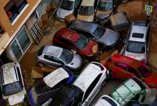 226명 참사 현장 갔다가 오물 세례 받은 총리…'대홍수'에 민심 폭발[뉴스속오늘]