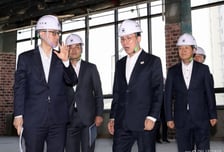 김민석 총리, '해수부 부산 이전' 공사 현장 점검…"특별한 희생엔 보상"