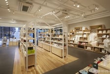 '자주(JAJU)' 넘기는 신세계인터내셔날..잘하는 화장품·패션에 집중