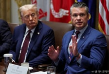 '트럼프 충성맨' 美전쟁부 장관, 판문점 JSA 간다…안보 청구서 주목