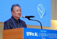 [사진]축사하는 강호병 머니투데이 대표