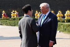 [속보]이재명·트럼프 대통령, 확대 오찬 회담장 도착