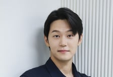 [단독] '대세' 이학주, 신하균 오정세 허성태 주연 '오십프로' 합류!