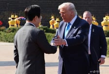 [속보]이재명 대통령, 트럼프에 "핵연료 사용후재처리·우라늄농축 협의 빠른 속도로 해결될 수 있을 것"