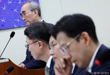 'KT 위약금 전면 면제' 압박에 김영섭 대표 "피해 등 종합 판단 후 결정"