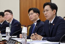 배경훈 부총리 "AI데이터센터 관련 불합리 규제, 범부처 논의 추진"