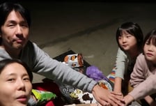 "삼촌 아닌 '아빠'"…마이큐, 김나영·두 아들과 신혼여행서 '감동'