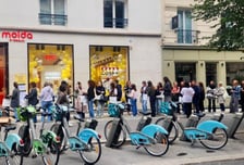 스킨부터 쿠션까지 싹 다 K화장품…파리 핫플 '모이다'에 1만명 모였다