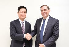 LGU+ 홍범식-AWS 맷 가먼, 경주 APEC 회동