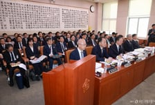 '중국인 관광객 무비자' 놓고 여야 공방…"범죄자 늘 것" vs "前정부 정책"