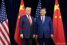 [속보]트럼프, 미국행 전용기 탑승…시진핑 정상회담 마치고 귀국길