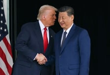 [속보]트럼프 "中희토류 통제 해소, 대중 관세 57→47% 인하"