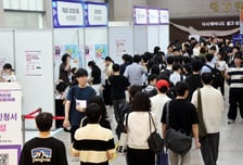 받쳐주고 끌어주고…‘젊은 부산’ 오이소