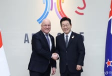 이재명 대통령, 뉴질랜드 총리 만나 "한단계 높은 협력적 관계 바라"