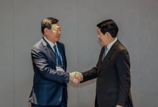 신동빈 롯데 회장, 각국 정상·글로벌 CEO와 협력 방안 논의