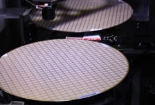 AI로 반도체 불량 예측했더니…제조사 운용비 50% 줄었다