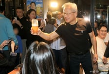 '러브샷'에 '빼빼로'까지…젠슨 황, 강렬했던 1박2일 방한