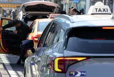 술 취한 女, 택시기사 몸 만지며 "같이 자자"…경찰 오자 다른 주장