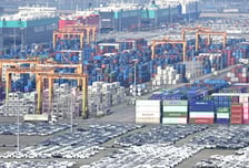 최대 10월 수출, 반도체·조선 쌍끌이…'관세 타결' 자동차 반등할까