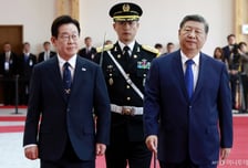 [속보]이재명 대통령, 시진핑 만나 "상호보완적 관계…중국 경제대국 부상, 한국 선진국 도약에 기여"