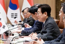 [속보]이재명 대통령, 한-싱가포르 공동언론발표 "FTA 통해 역내 교역·투자 활성화 노력"