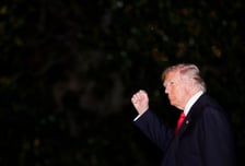 "관세 없어지면 미국 망가져"…트럼프, 대법 앞두고 "기도하자"