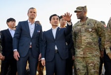 JSA서 만난 한미국방…"DMZ 공동작전 감명, 北이렇게 가까운줄 몰라"