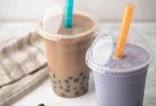 버블티 먹고 트램펄린 탄 3세 사망…카페 탓하는 중국 부부, 왜?