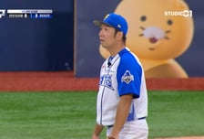 신재영, 만루홈런 맞고 불꽃 파이터즈 역전패…결국 눈물