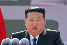 [속보] 국정원 "북한 김정은, 고혈압 낮아지고 건강 이상 없다고 판단"