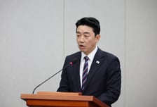 한미 관세합의 MOU, 비준? 특별법? 강훈식 비서실장 "국회 결정 따를 것"