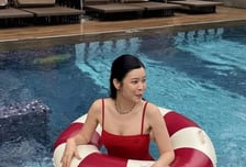 '이수와 이혼' 린, 과감해진 근황…새빨간 수영복 입고 '찰칵'