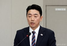 강훈식 비서실장 "세월호·이태원 참사 비교, 국정자원 화재 말하는 것 매우 부적절"