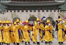 [단독] 군악대 '일본 자위대 음악제' 참가 보류...독도 비행 트집에 '초강수'