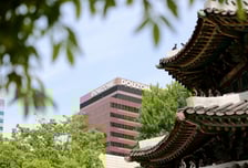 EQT, 더존비즈온에 1.3조 투자 위한 주식매매계약