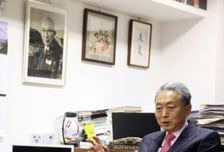 하토야마 유키오 전 일본 총리는 누구?