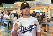 나초 포기하고 오타니 홈런볼 잡았다...29억 '잭팟' 터질까