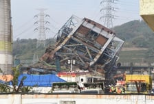 [속보] 울산화력 발전소 붕괴사고…매몰자 7명 중 사망자 3명