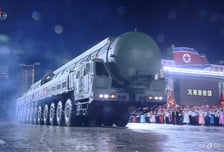 북한, 동해상으로 탄도미사일 1발 발사…美트럼프 행정부 제재에 반발