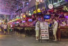 "반주 좋아하는 한국인 조심"… 이젠 '이 나라'서 낮술하면 '벌금 45만원'