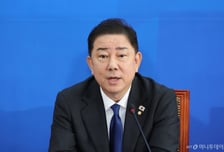 與김병기 "모든 것 쏟아부은 국감...최민희 논란? 정청래 대화로 일단락"