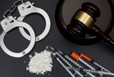 창원 노래방서 '마약 파티'…2030 외국인들 '긴급 체포'